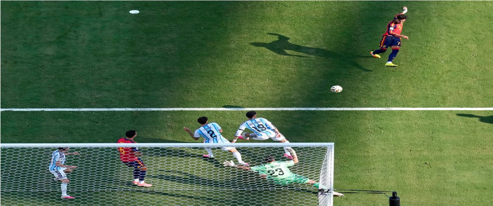 Jugada decisiva en la final del Mundial 2026 entre España y Argentina