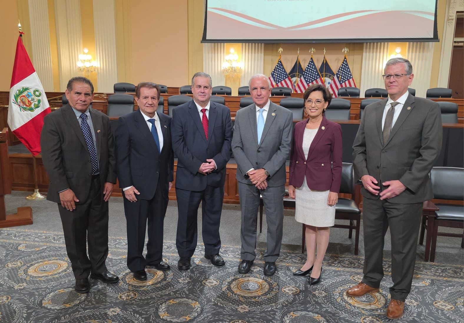 Delegación de PAPO-USA junto a congresistas de Estados Unidos en Washington D.C.